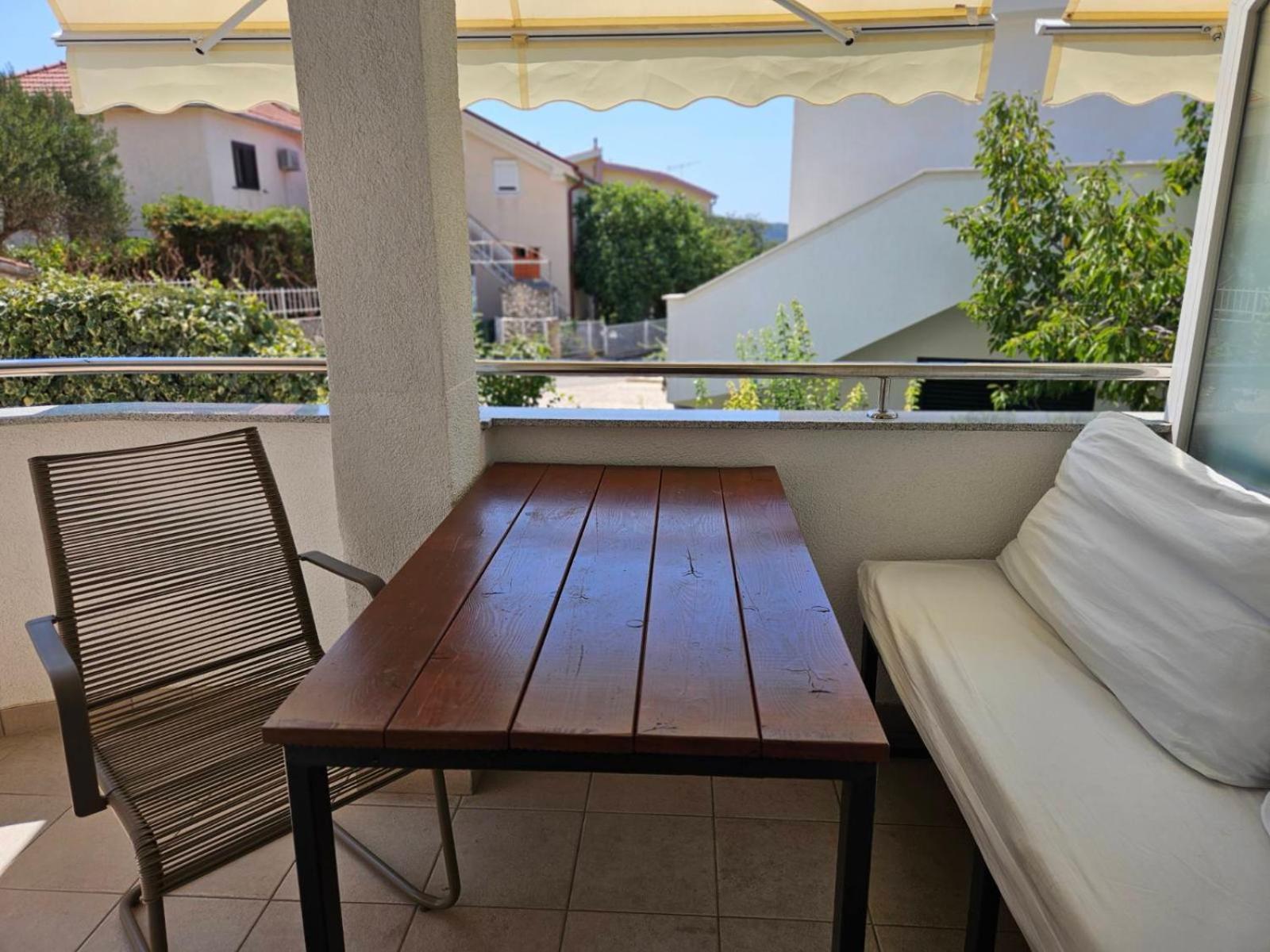 Charming Seaside Apartments Noa & Jakov, Zaboric Sibenik Extérieur photo