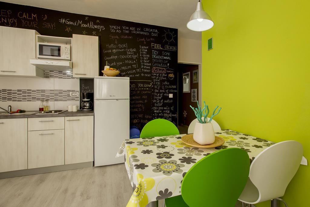 Charming Seaside Apartments Noa & Jakov, Zaboric Sibenik Extérieur photo