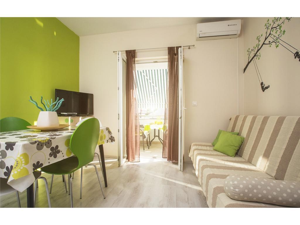 Charming Seaside Apartments Noa & Jakov, Zaboric Sibenik Chambre photo