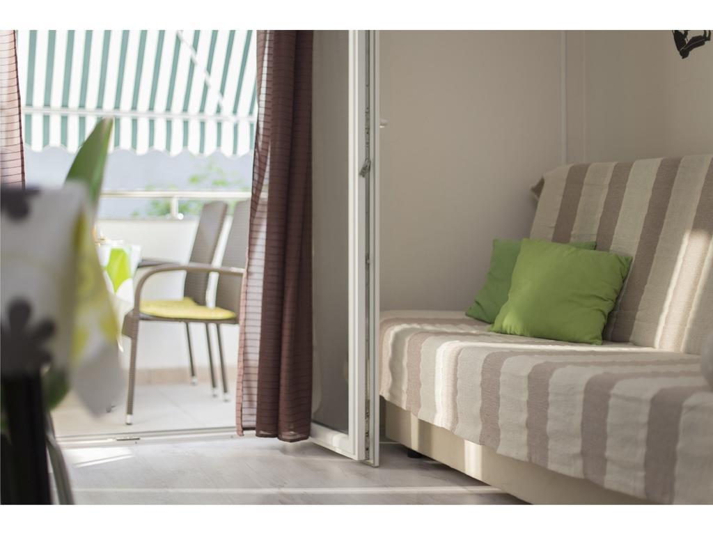 Charming Seaside Apartments Noa & Jakov, Zaboric Sibenik Chambre photo